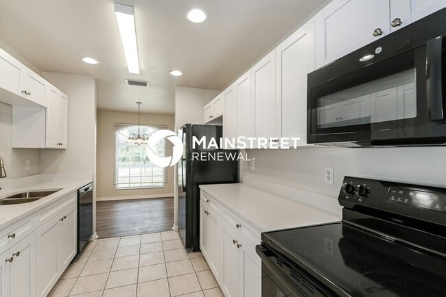 Building Photo - 3 Bedroom Pet-Friendly Home in Lehigh Acre...
