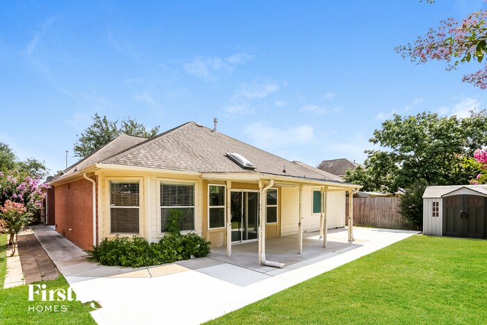 Building Photo - 10330 Claybrook Dr