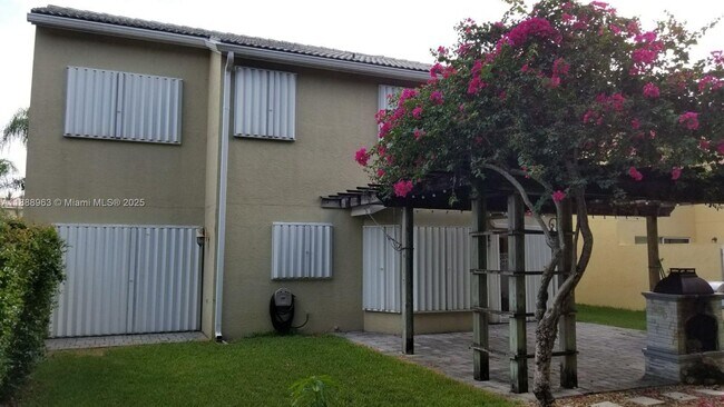 Building Photo - 10766 Crescendo Cir