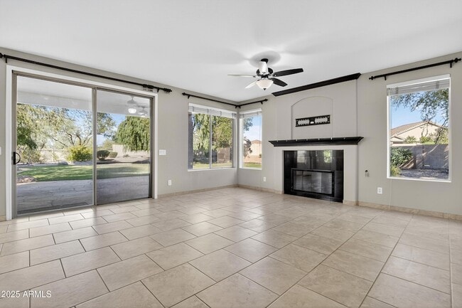 Building Photo - 4302 E Mossman Rd