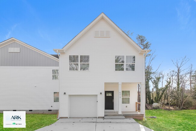 Building Photo - 2529 Oakdale Rd