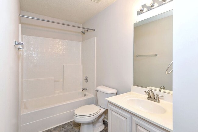 Building Photo - Peaceful Retreat in Willow Lakes