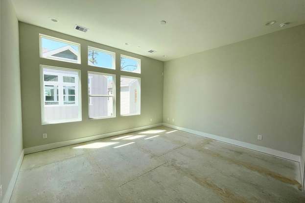 Building Photo - 3344 Pinemont Dr