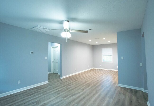 Building Photo - 4130 Galesburg St