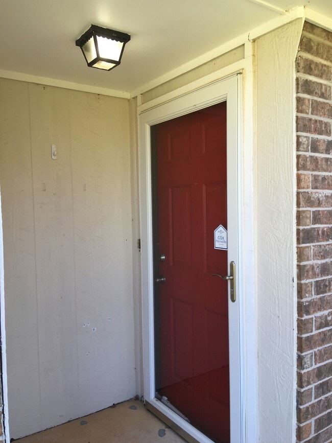 Building Photo - 818 NW 137th St