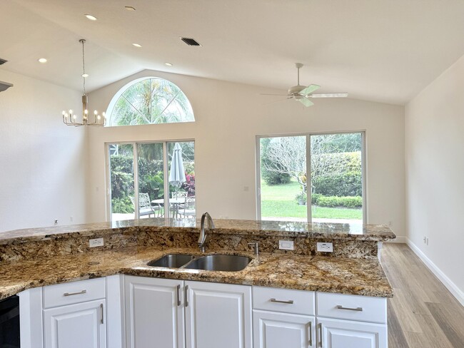 Building Photo - 7575 Doubleton Dr