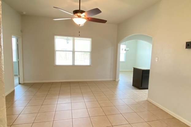 Building Photo - 7810 Creekshore Cove