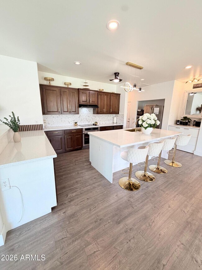 Building Photo - 1507 E Apollo Rd