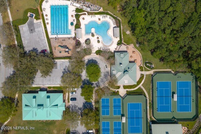 Building Photo - 539 Hedgewood Dr