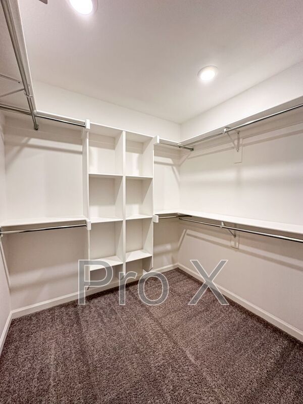 Building Photo - 1733 W Whitney Ln