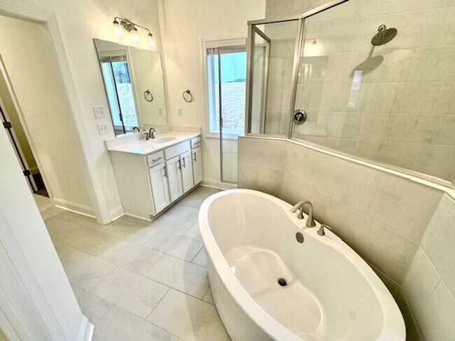 Building Photo - Move In Special! Now Leasing A 5 Bedroom 3 Bath Home In Olive Branch @ Southbranch