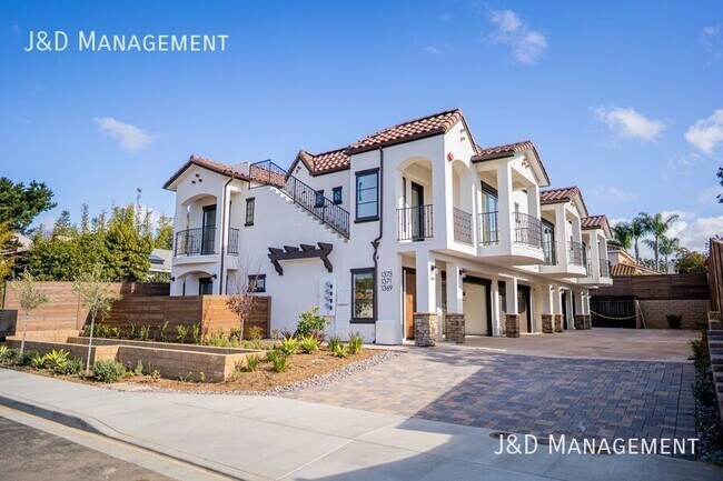 Building Photo - 1371 N Vulcan Ave