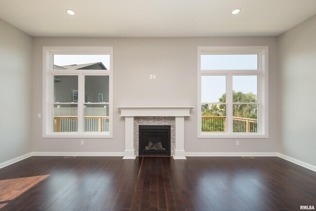 Building Photo - 5120 Pandit Dr