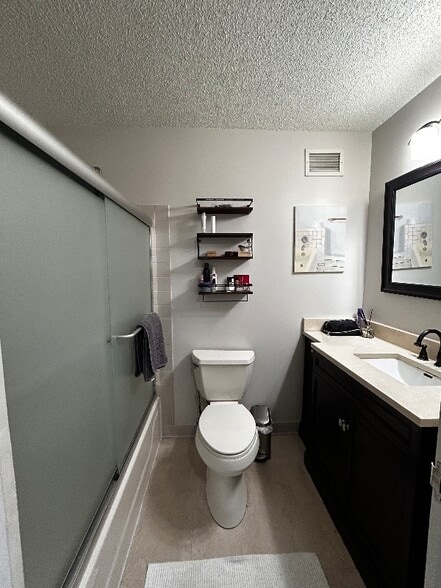 Building Photo - 440 N McClurg Ct