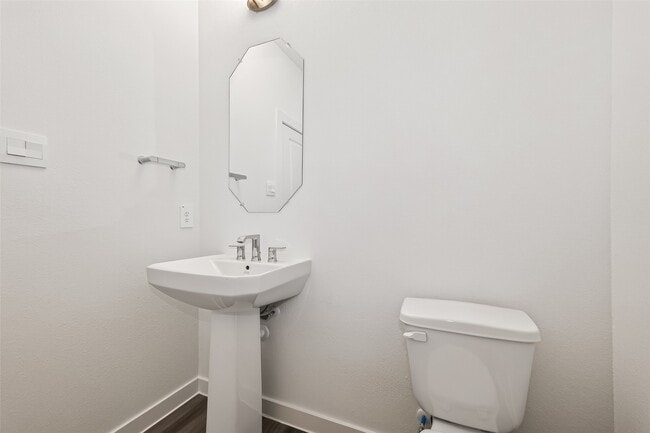 Building Photo - 426 Yellow Dandelion Ln