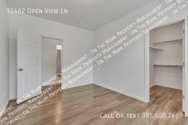Building Photo - 11462 Open View Ln