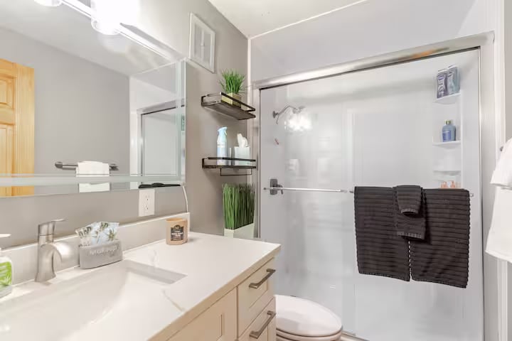 Building Photo - 1150 Deer Valley Dr