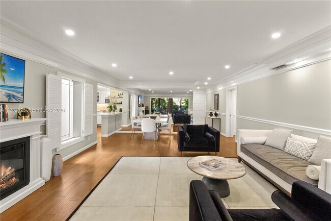 Building Photo - 4161 S US Hwy 1