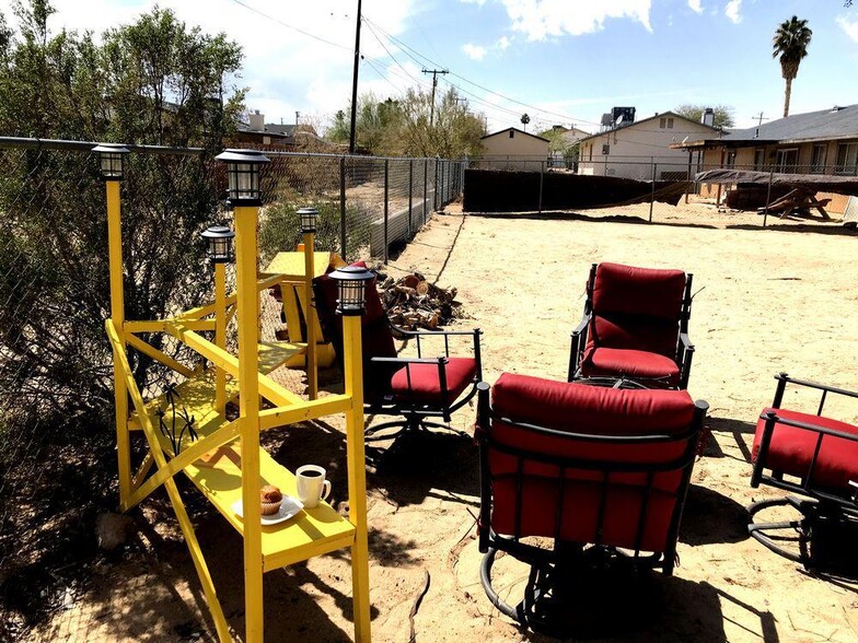 Building Photo - 73829 S Slope Dr