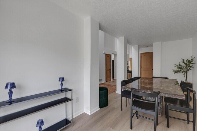 Building Photo - 2639 Berber St