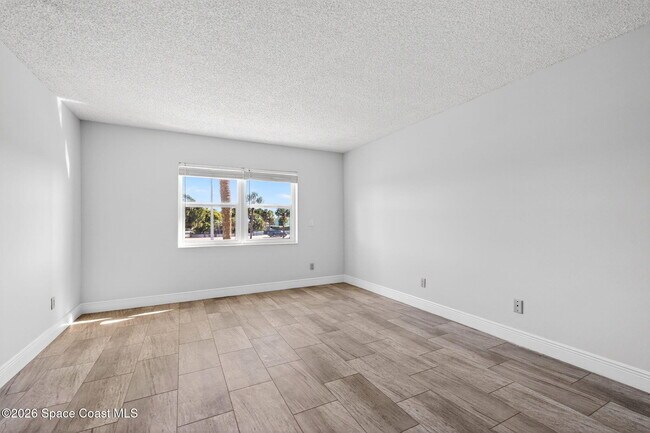 Building Photo - 2160 N Hwy A1A