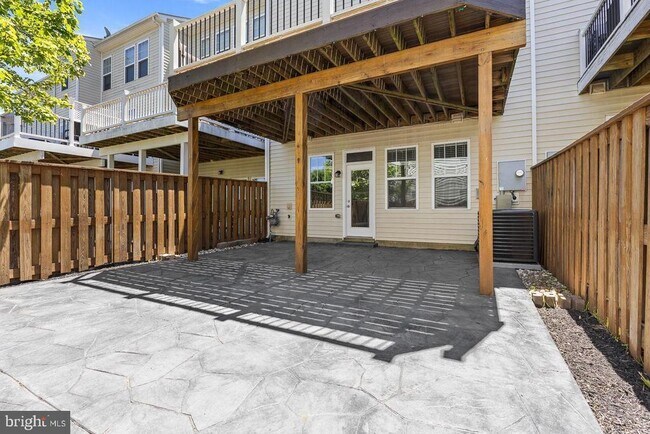 Building Photo - 41678 Wellstone Terrace