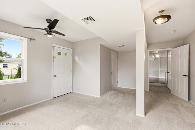 Building Photo - 1029 Lucy Ln