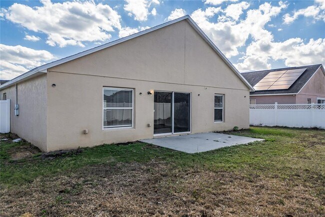 Building Photo - 4655 Doral Park Ave