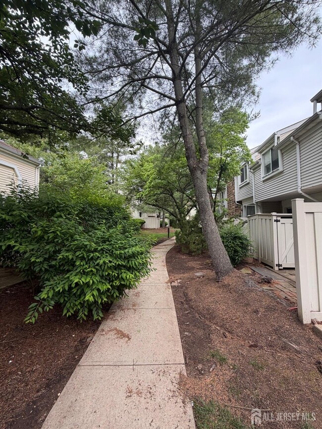 Building Photo - 1034 Schmidt Ln