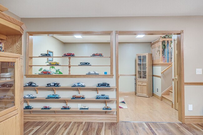 Building Photo - 2923 Rutherford Dr