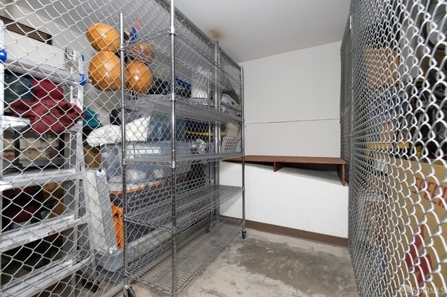 Building Photo - 451 Kansas St