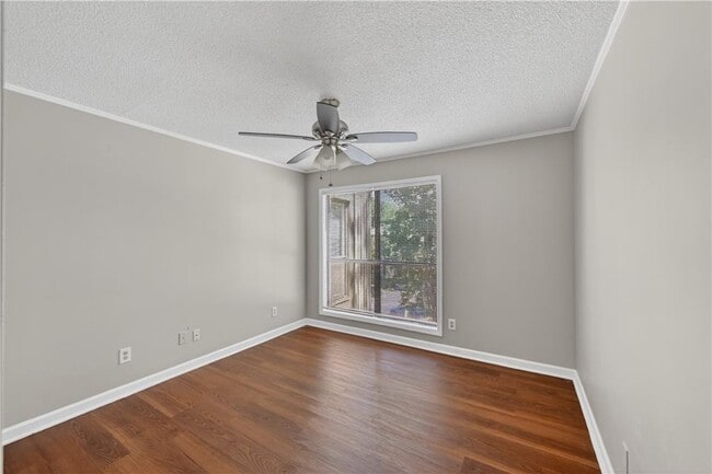 Building Photo - 2657 Lenox Rd NE
