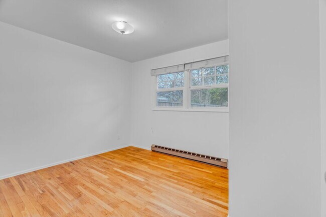 Building Photo - 12620 SW 12th St