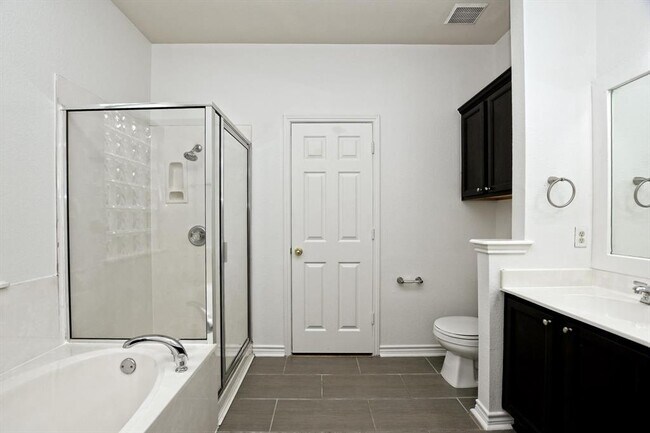 Building Photo - 1107 Rawhide Trail