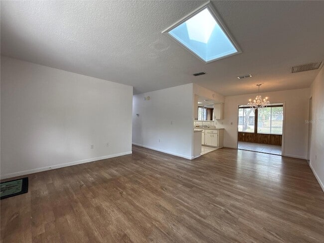 Building Photo - 8942 SW 109th Ln