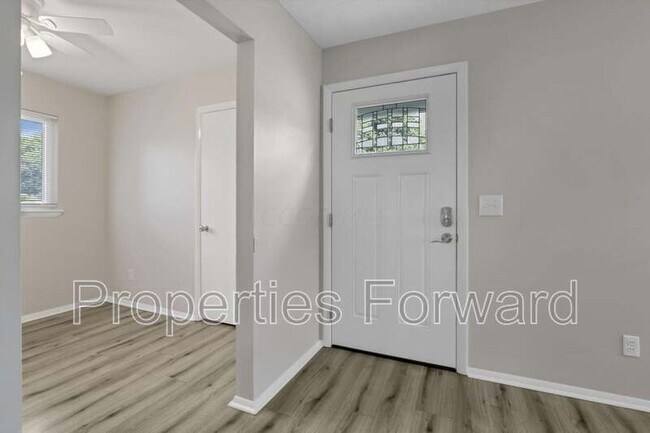 Building Photo - 2779 Woodgrove Dr