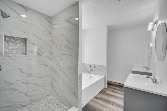 Building Photo - 408 Wolfe St