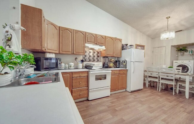 Building Photo - 1216 Bringle Ferry Rd