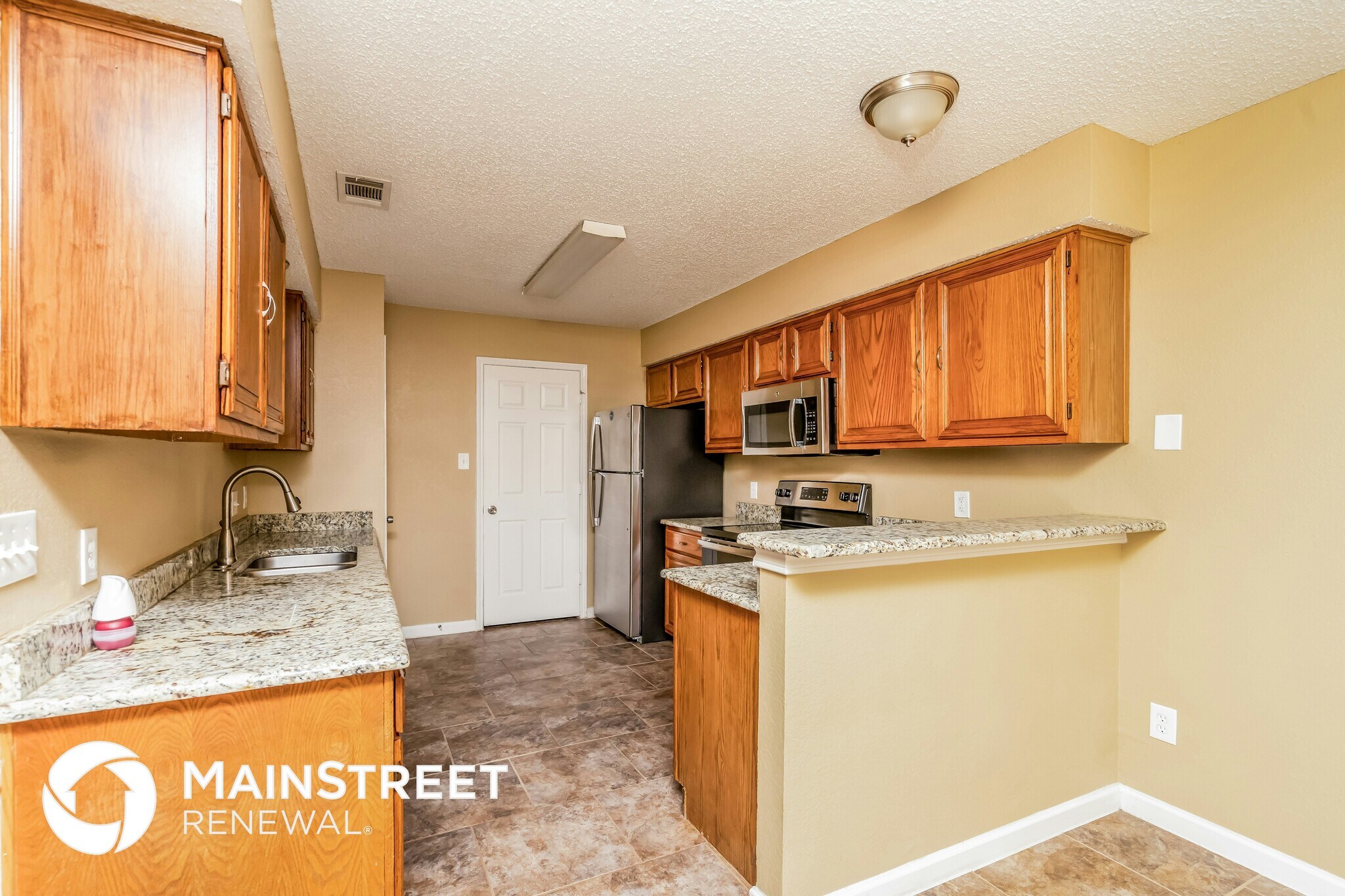 Building Photo - 1100 Stone Creek Dr