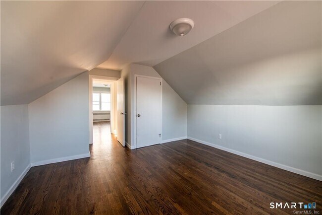 Building Photo - 927 Birmingham St