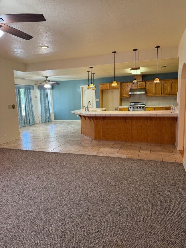 Building Photo - 38908 Millwood Dr
