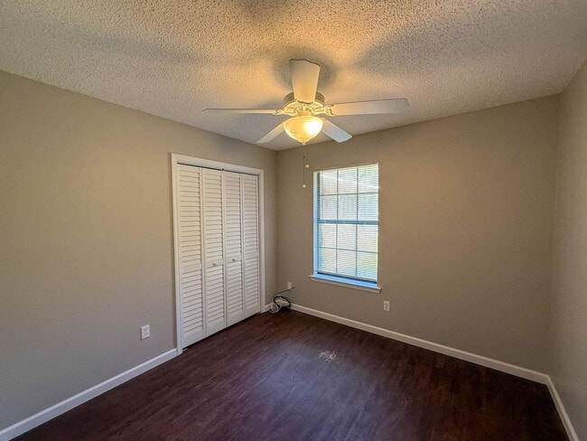 Building Photo - 3 Bedroom 2 Bath Home for Rent in Charter ...