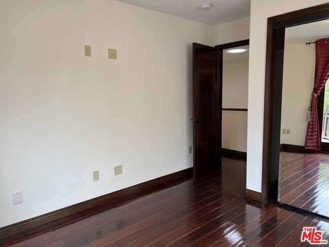 Building Photo - 1019 Camino Real