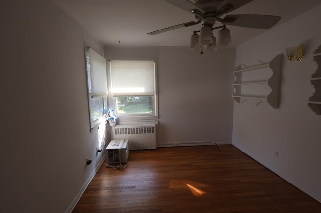 Building Photo - 757 Leslie Ln