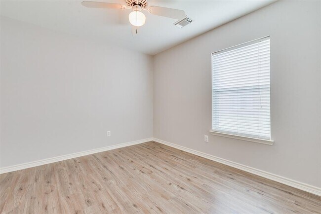 Building Photo - 12110 English Brook Cir