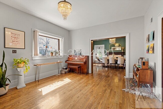 Building Photo - Indoor Pool! FULLY Furnished Short or Mid Term Rental