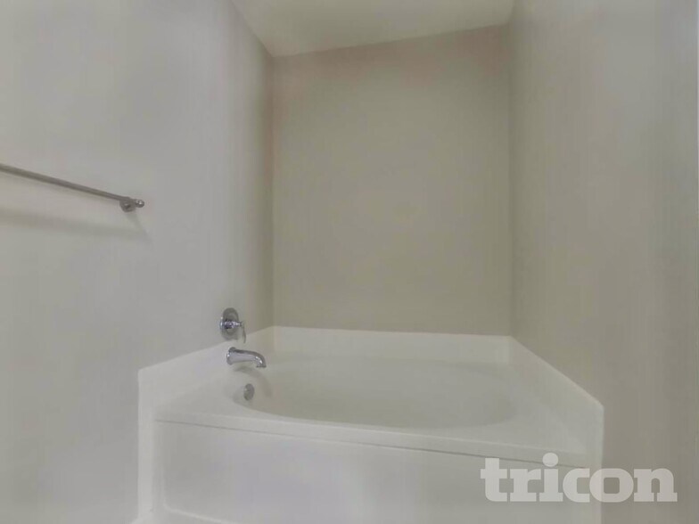 Building Photo - 7589 Wheatgrass Ln