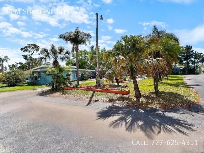 Building Photo - 10464 106th Ave N