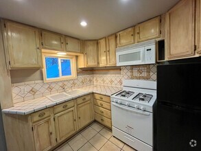 Building Photo - 2 bed 1 bath in Wausau