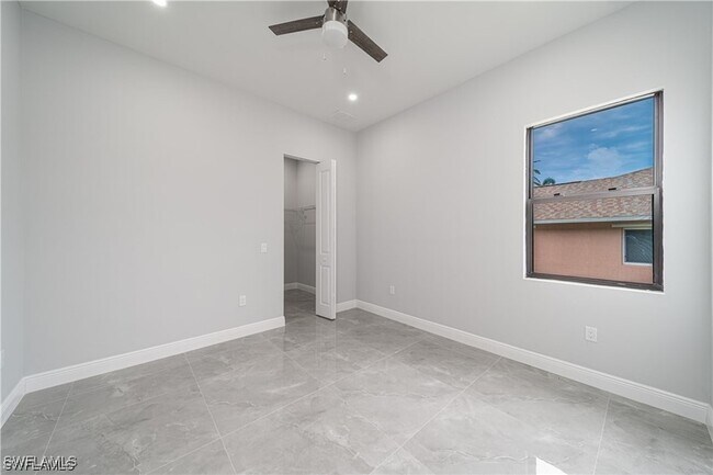 Building Photo - 2509 SW 37th Terrace